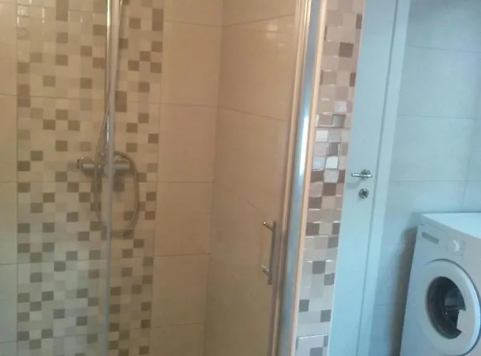 Apartment Family Friendly With A Swimming Pool - 15306